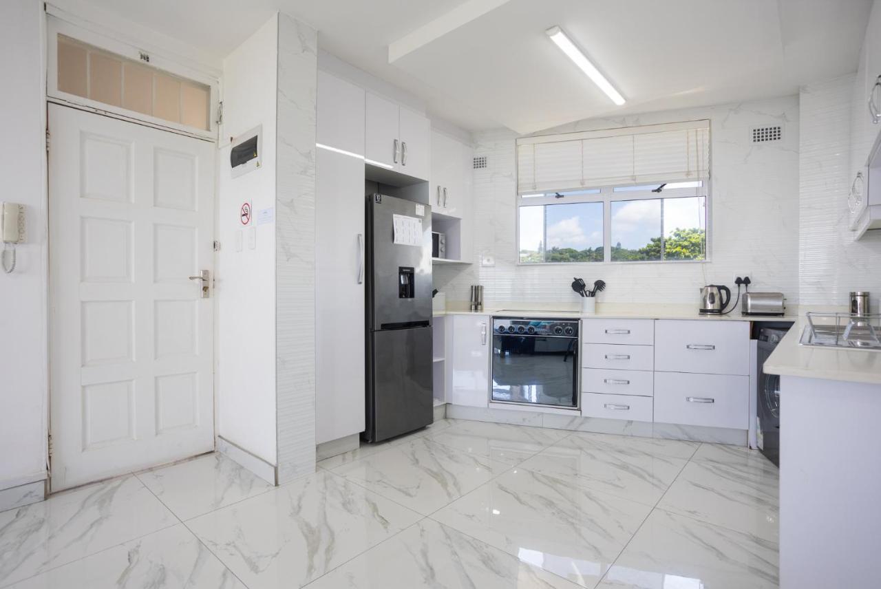 24 Sea Lodge - Sea Viewing Apartment 다반 외부 사진